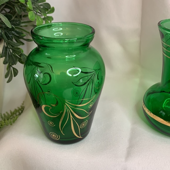 Set of 4 vintage MCM Anchor Hocking Emerald Green Bud Vases with gold leaf trim - Picture 4 of 9